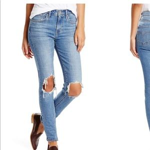721 high rise Levi’s skinny jeans size 26